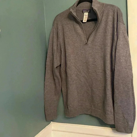 Patagonia men’s sweater - quarter zip - gray - lambswool blend - large - Picture 1 of 5